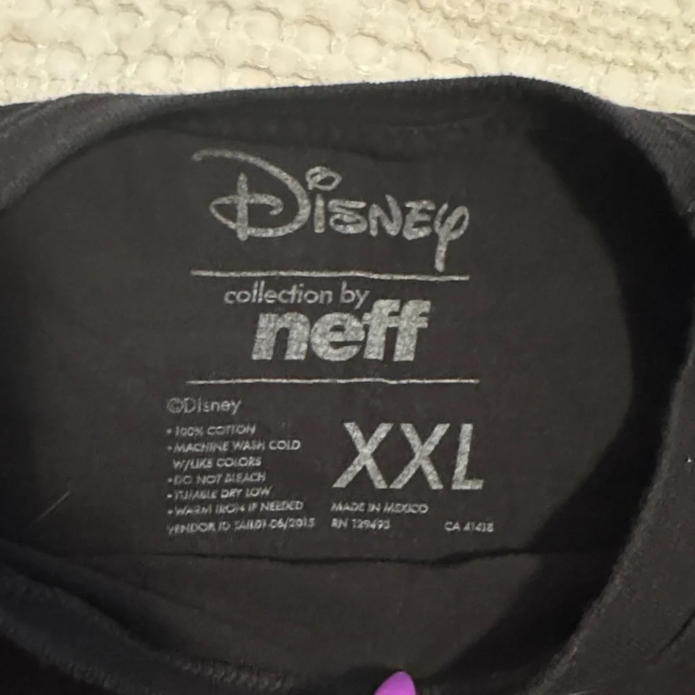 Disney & Neff Collab Mickey Mouse T-Shirt. 2XL. - Picture 2 of 3